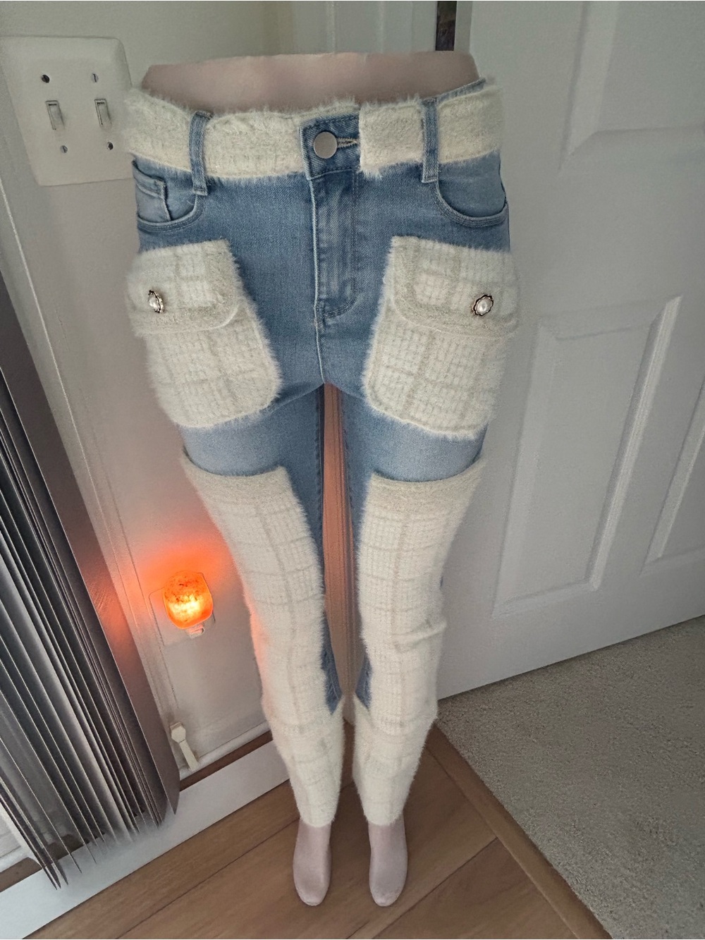 Love the Queen Women’s Light Blue Denim Skinny Jeans with Cream Knit Panels